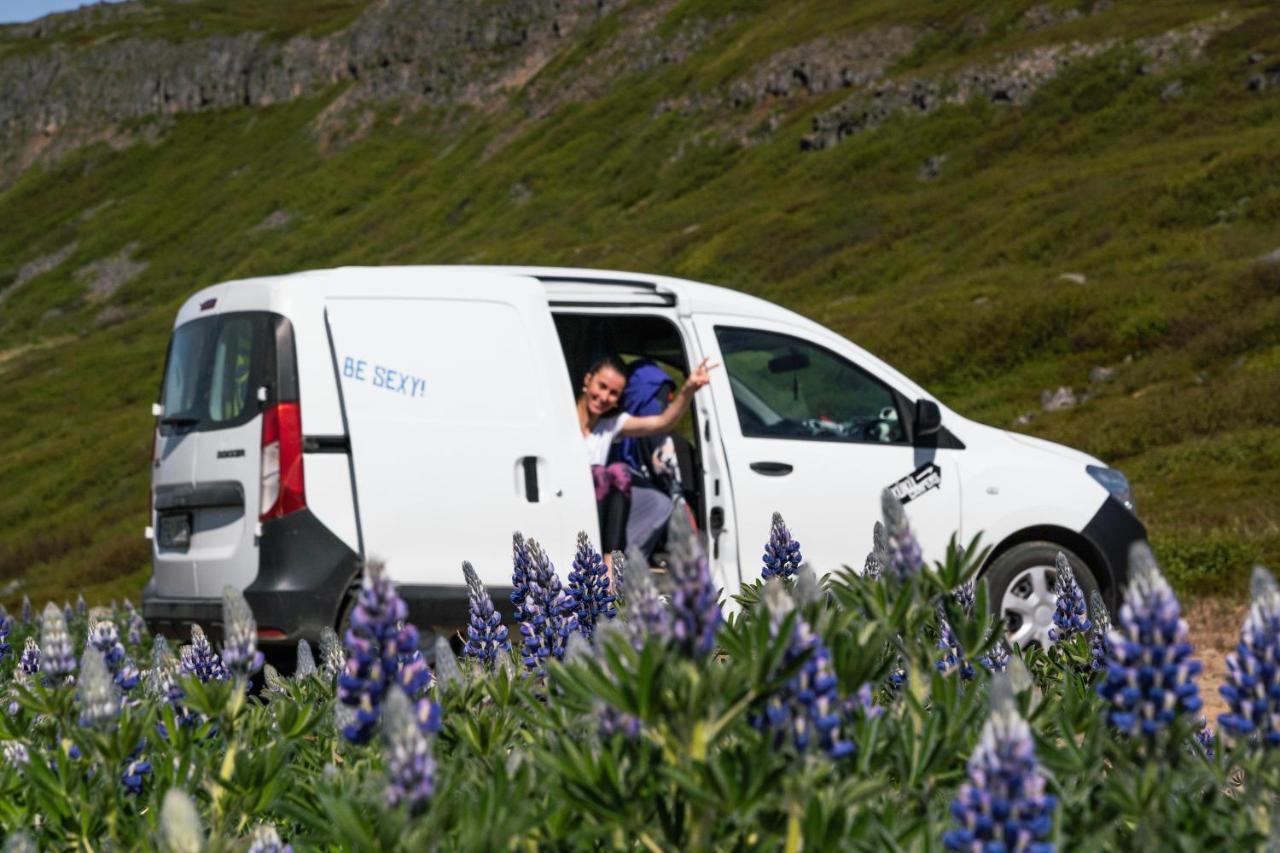 Kuku Campers - Campervans Keflavík Eksteriør billede