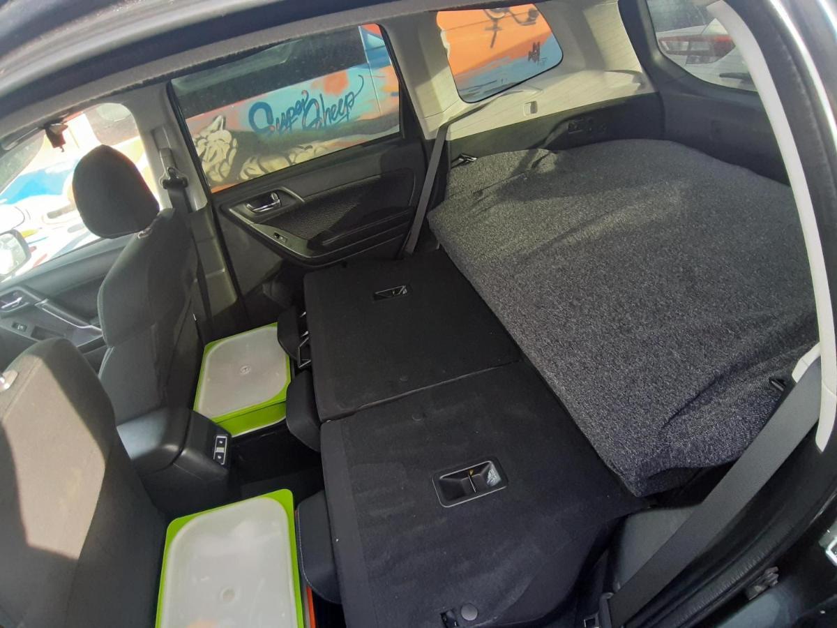 Kuku Campers - Campervans Keflavík Eksteriør billede