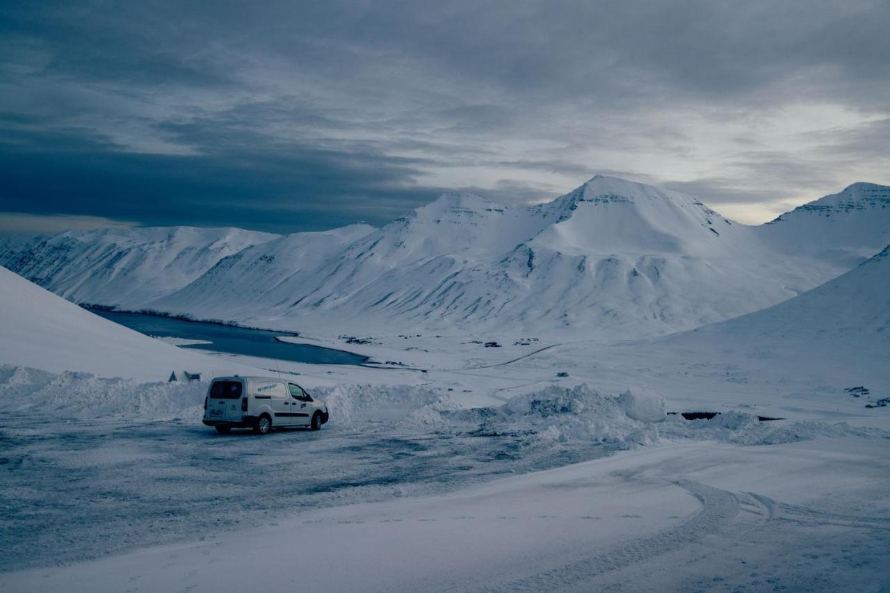 Kuku Campers - Campervans Keflavík Eksteriør billede