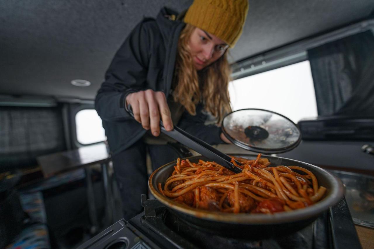 Kuku Campers - Campervans Keflavík Eksteriør billede